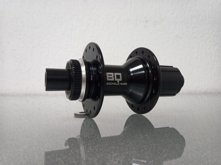 Hinterradnabe / 142 MM / Steckachse Ø 12 MM / Disc (Centerlock) / 36GTS / BQ / BQ-RH30017 / HG Body 36,85 MM / Schwarz / Race / Gravel