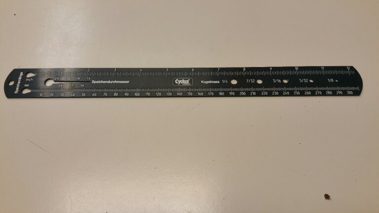 Spoke ruler