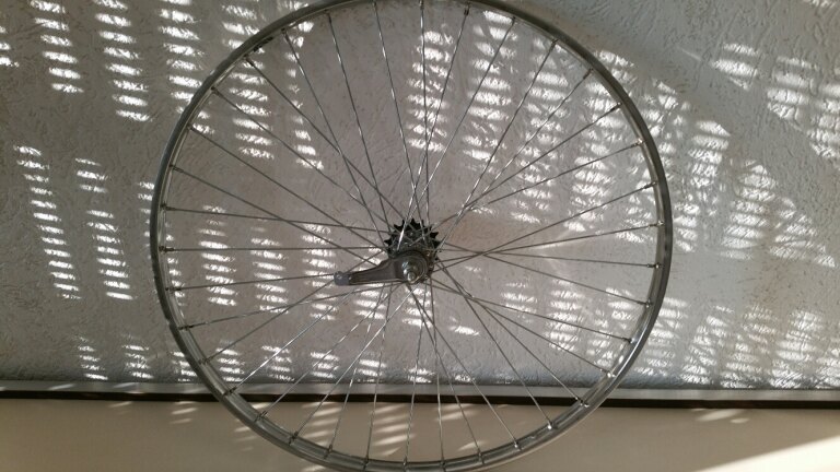 Roue arrière / 635X22C 12G / Van Schothorst / Acier inoxydable ST32 / Argent / Shimano / CB-E110 / 1S / 160 MM / Frein à rétropédalage / City