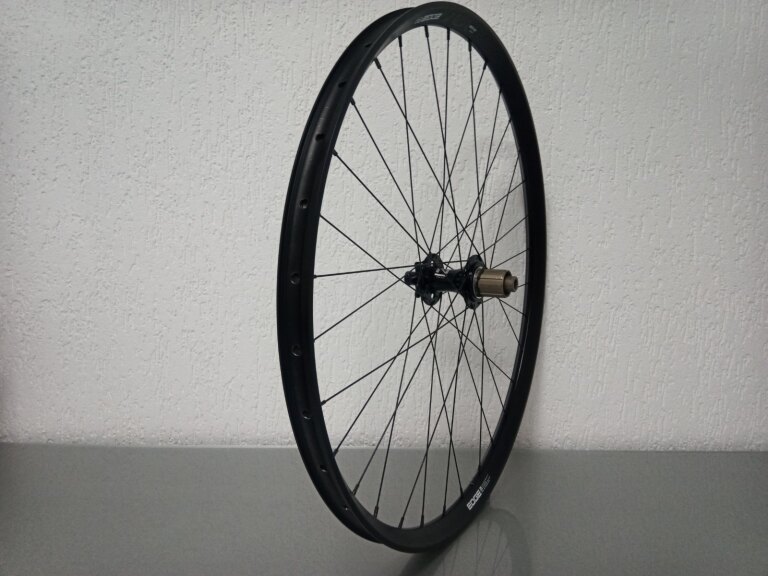 Rear wheel / 622X30C / Rigida - Ryde / Edge M 30 os / Black / Novatec / D462SB-A5A-B12 / HG Body 36,85 MM  / 148 MM / Disc (6 bolts) / MTB