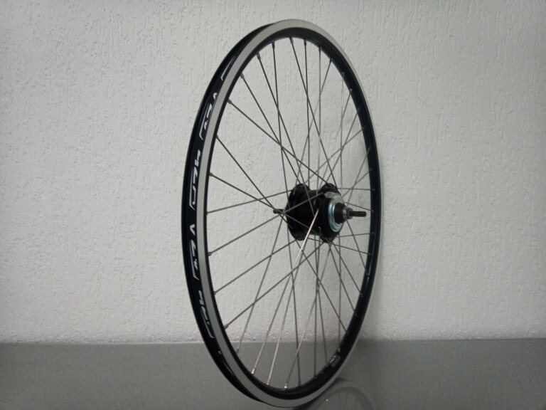 Roue arrière / 622X19C / Rigida - Ryde / Andra 10 / Noir / Shimano / Nexus Inter 8 SG-C6001-8R / 8S / 131 MM / Frein à rouleaux ou Frein sur jante / City