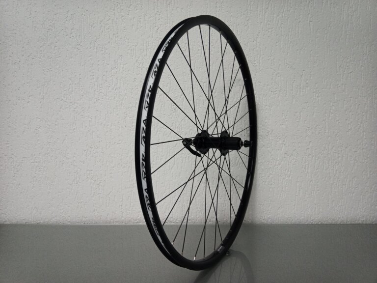 Roue arrière / 622X21C / Rigida - Ryde / Andra 321 / Noir / Import / UNI / HG Body 35 MM / 141 MM / Disque (6 boulons) / Trek X-Caliber