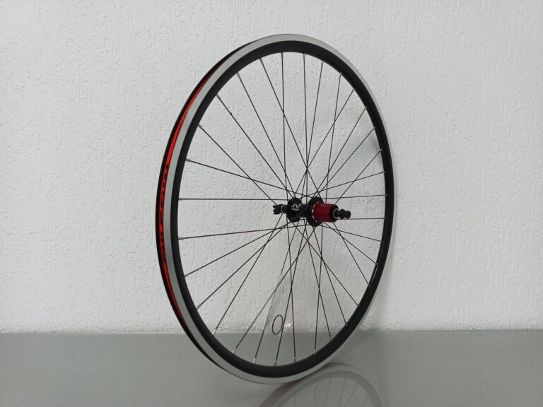 Roue arrière / 622X16C / Rigida - Ryde / DP16 / Noir / Novatec / F482SB-11S / HG Body 36,85 MM / 130 MM / Frein sur jante / Race