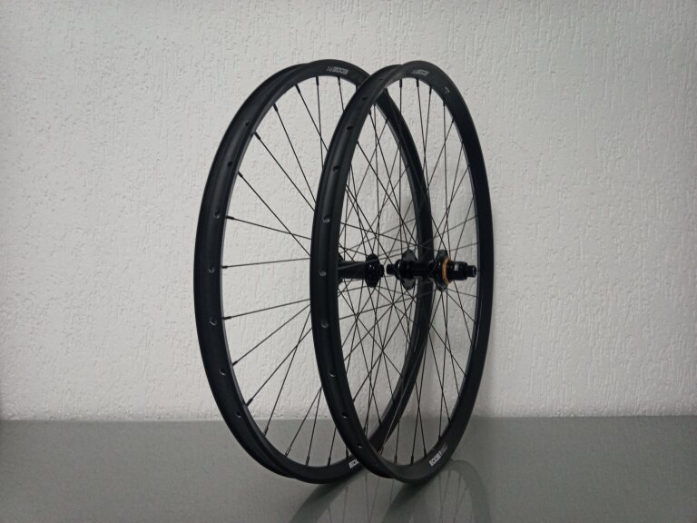 Wheelset / 622X30C / Rigida - Ryde / Edge M 30 os / Black / BQ / BQ-RH30019 / SRAM XD(R) 11S/12S / 148 MM / Disc (Centerlock) / MTB - Enduro