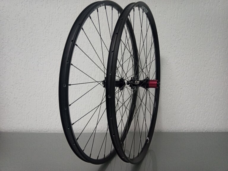 Wheelset / 622X22C / Rigida - Ryde / Yura 22mm / Black / Novatec / D792SB/A-A 4A / HG Body 36,85 MM / 142 MM / Disc (6 bolts) / Gravel - Cyclocross