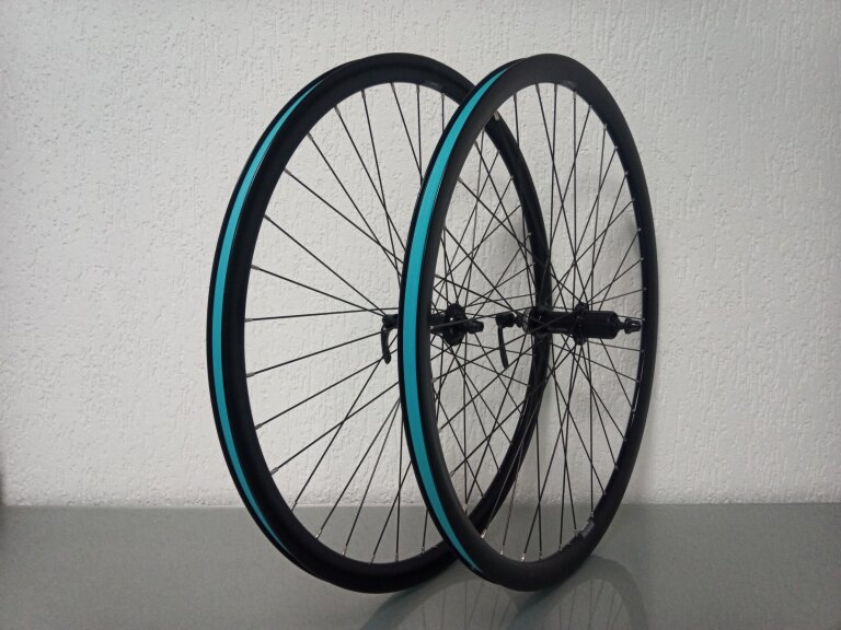 Wheelset / 622X19C / Rigida - Ryde / Dutch 19 / Black / Shimano / FH-TX505 Tourney / HG Body 35 MM / 135 MM / Disc (Centerlock) / Tour