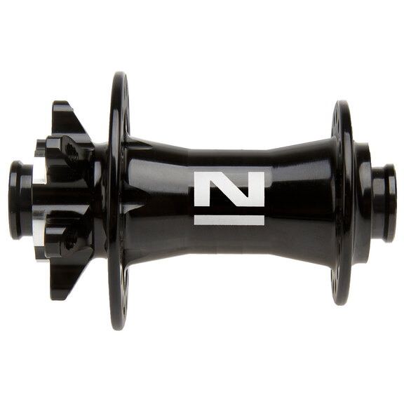 Front hub / 100 MM / Thru axle Ø 15 MM / Disc (6 bolts) / 32GTS / Novatec / D811SB15 / Black / MTB - Tour 