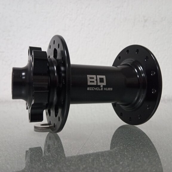 Front hub / 110 MM / Thru axle Ø 15 MM / Disc (6 bolts) / 32GTS / BQ / BQ-FH30511 / Black / MTB 