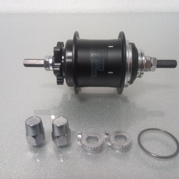 Rear hub / 135 MM / Fixed axle 185 MM / Disc (6 bolts) / 36GTS / Sturmey Archer / A2K / 2S Automatic / Black / City 