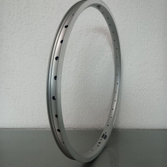 Rim / 507X25C / 36GTS / Double-walled / No eyelets / Rigida - Ryde / Andra 40 / Silver / Brake surface 