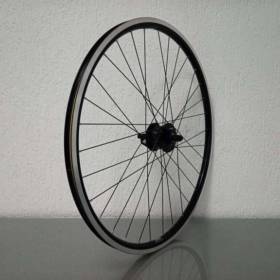 Roue avant / 622X19C / Rigida - Ryde / Andra 10 / Noir / Shimano / DH-3D37-QR 6V-3W Dynamo / / 100 MM / Disc (Centerlock) / Tour 