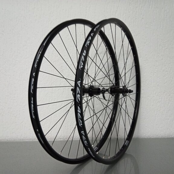 Wielset / 622X21C / Rigida - Ryde / Andra 321 / Zwart / Shimano / FH-TX505 Tourney / HG Body 35 MM  / 135 MM / Disc (Centerlock) / MTB - Tour 