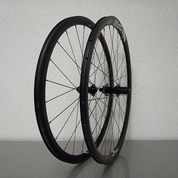 Paire de roues / 622X18C / Rigida - Ryde / DP18 Speed ​​​​Disc / Noir / BQ / BQ-RH30002 / HG Body 36,85 MM / 142 MM / Disc (Centerlock) / Race 