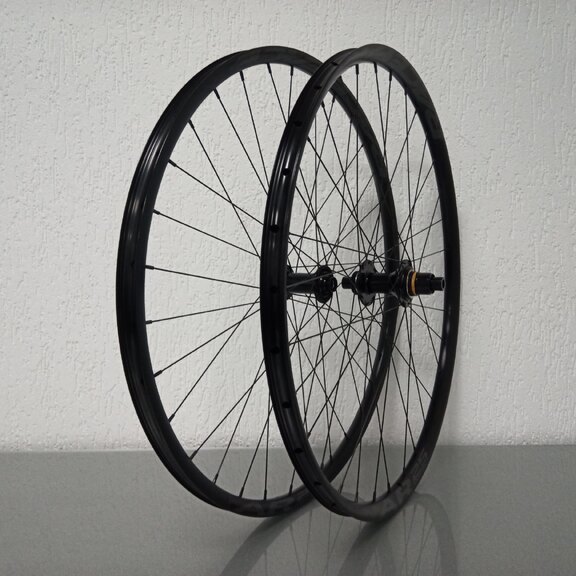 Wielset / 622X25C / Race Face / AR Offset 25 / Zwart / BQ / BQ-RH30019 / SRAM XD(R) 11S/12S / 148 MM / Disc (Centerlock) / MTB 