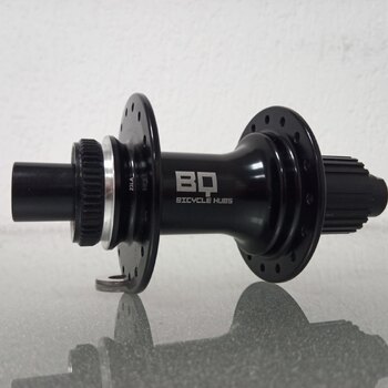 Rear hub / 142 MM / Thru axle Ø 12 MM / Disc (Centerlock) / 32GTS / BQ / BQ-RH30020 / Micro Spline / Black / MTB - Tour