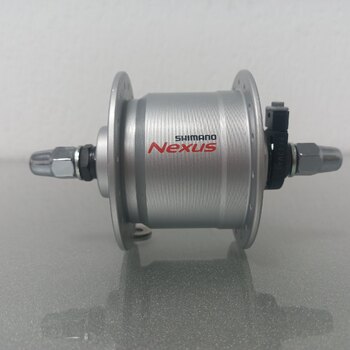 Front hub / 100 MM / Fixed axle 140 MM / Velgrem / 32GTS / Shimano / DH-C3000-3N-NT 6V-3.0W Dynamo / Silver / City