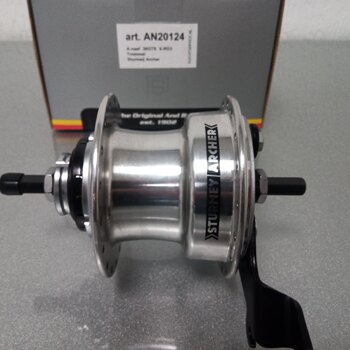 Rear hub / 118 MM / Fixed axle 163 MM / Drum Brake 70 MM / 36GTS / Sturmey Archer / X-RD3 / 3S / Zilver / City