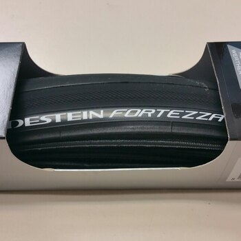 Buitenband / 700X23C (ETRTO 23-622) / Vredestein / Fortezza Senso Superlite All Weather / Zwart / Vouwband / Race 