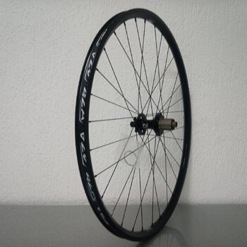 Roue arrière / 622X21C / Rigida - Ryde / ZAC 421 / Noir / Novatec / D462SB-A5A-B12 / HG Body 36,85 MM / 148 MM / Disque (6 boulons) / VTT