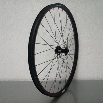 Roue avant / 584X30C / Rigida - Ryde / Edge M 30 os / Noir / Novatec / D791SB/A / / 100 MM / Disque (6 boulons) / VTT