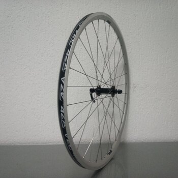 Roue avant / 622X19C / Rigida - Ryde / X-Plorer / Argent / Shimano / HB-T4000 Alivio / / 100 MM / Frein sur jante / Tour